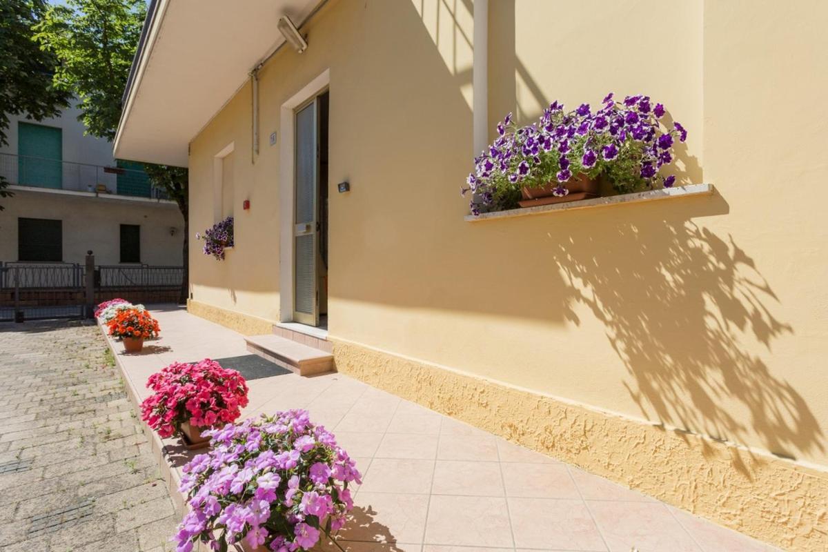 Room And Breakfast Da Laura Μπελάρια-Ιτζέα Μαρίνα Εξωτερικό φωτογραφία